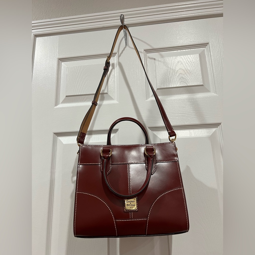 Dooney & Bourke Jayne Red Leather Satchel Purse Handbag w/ Crossbody Strap